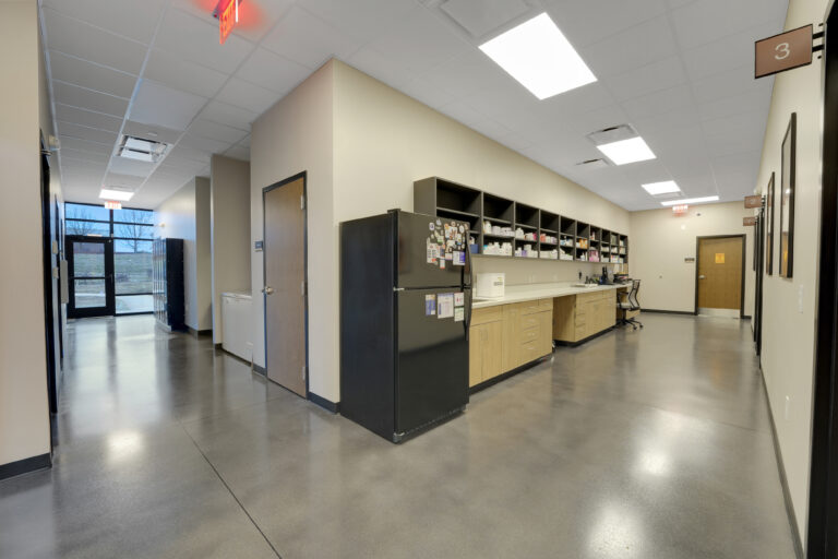 19_3310_Dutch_Crk_Dr_102_Charlotte_NC_28215-Kitchen-FX208788